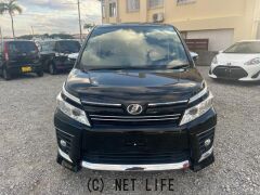 トヨタ ヴォクシー