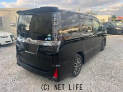 トヨタ ヴォクシー