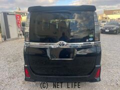 トヨタ ヴォクシー