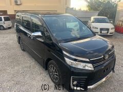 トヨタ ヴォクシー