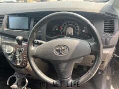 トヨタ アイシス