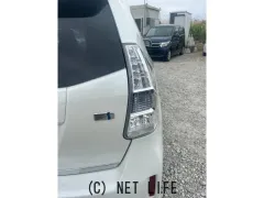 トヨタ プリウスα