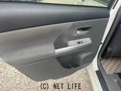 トヨタ プリウスα