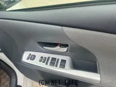 トヨタ プリウスα