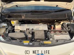 トヨタ プリウスα