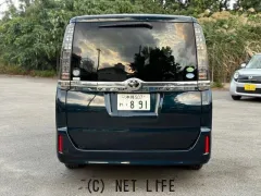 トヨタ ヴォクシー