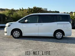 トヨタ ヴォクシー