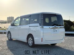 トヨタ ヴォクシー