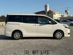 トヨタ ヴォクシー