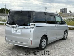 トヨタ ヴォクシー