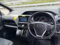 トヨタ ヴォクシー