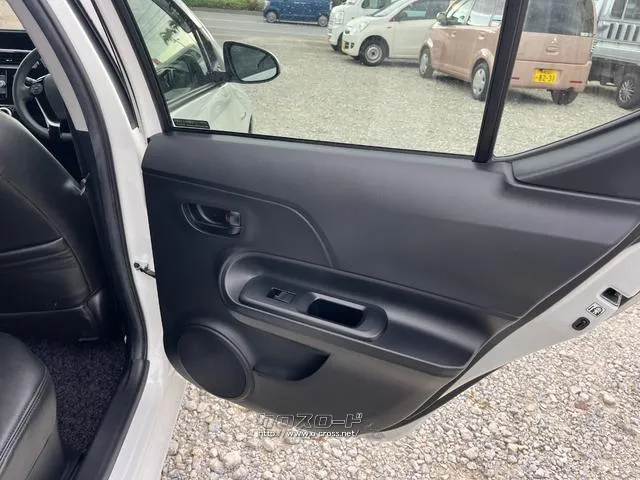 トヨタ アクア