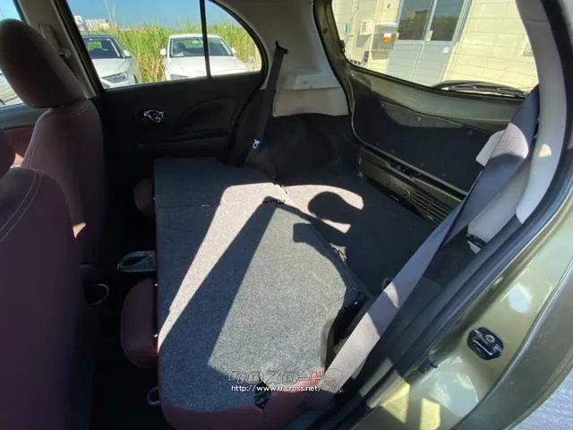 日産 マーチ