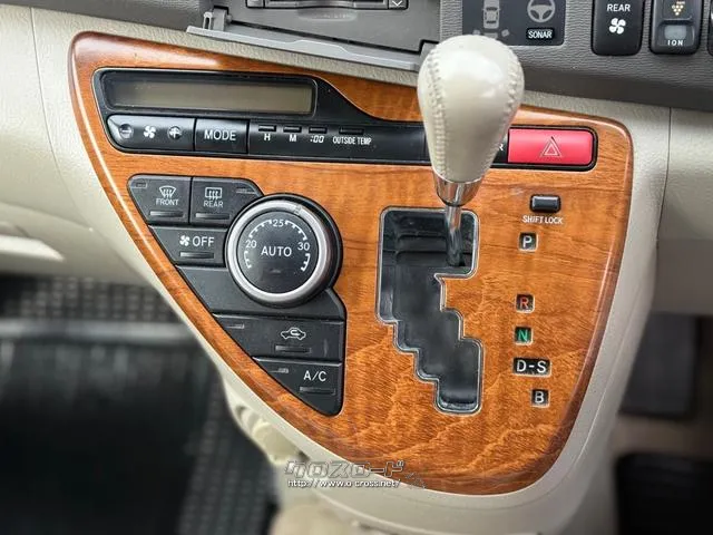 トヨタ アイシス