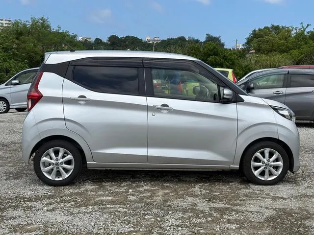 日産 デイズ