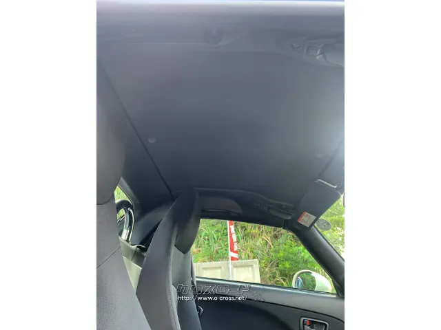 車内キレイです! ダイハツ コペン