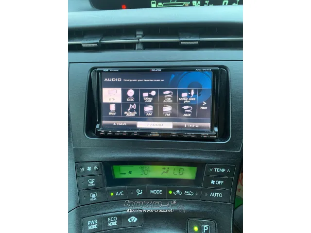 オーディオ装備多数! トヨタ プリウス