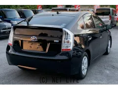 トヨタ プリウス