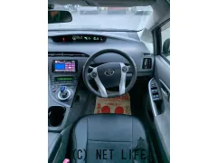 トヨタ プリウス