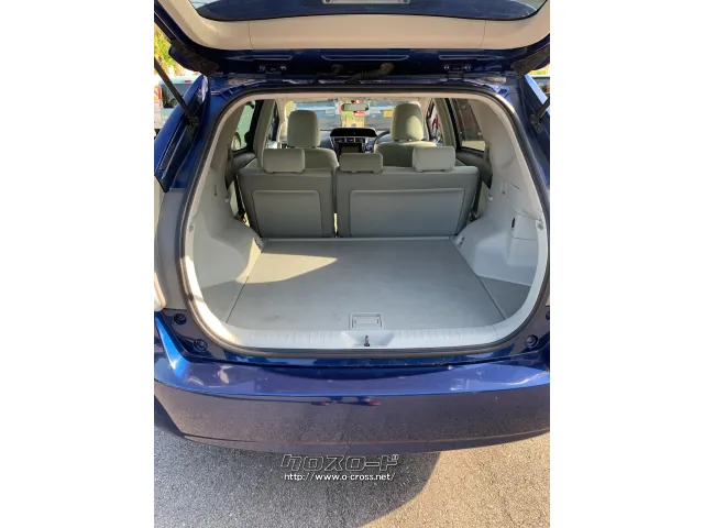 内装キレイです! トヨタ プリウスα