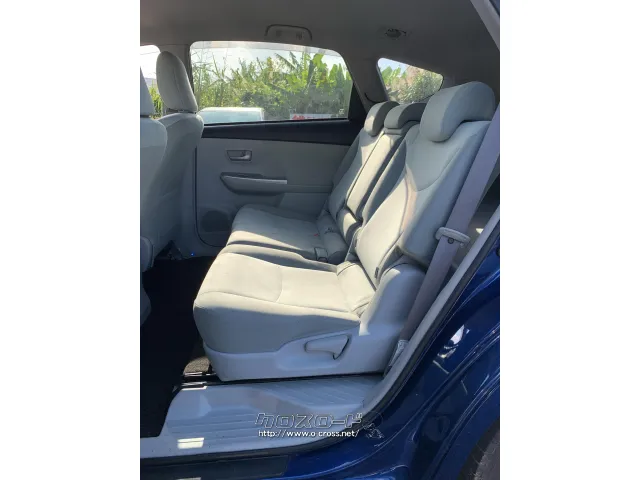 内装キレイです! トヨタ プリウスα