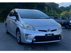 トヨタ プリウス