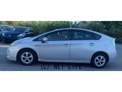 トヨタ プリウス