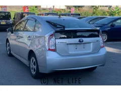 トヨタ プリウス