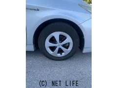 トヨタ プリウス