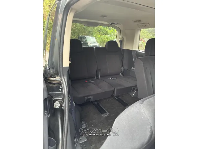 車内キレイです!! 三菱 デリカD:5