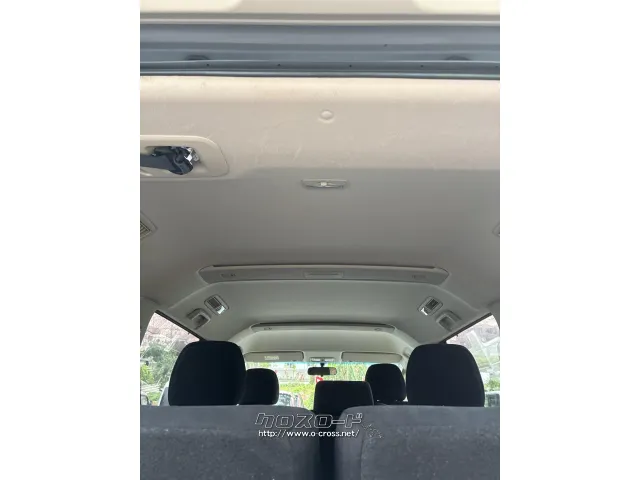 車内キレイです!! 三菱 デリカD:5