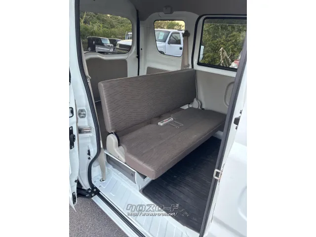 内装キレイ! 日産 NV100クリッパー