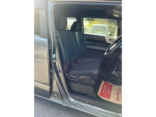 車内キレイです!! ホンダ N-BOXスラッシュ