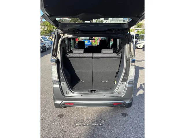 車内キレイです!! ホンダ N-BOXスラッシュ
