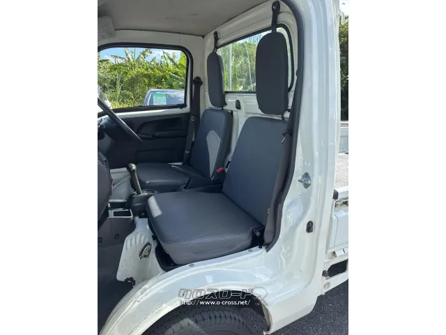 車内比較的キレイです!! ダイハツ ハイゼットトラック