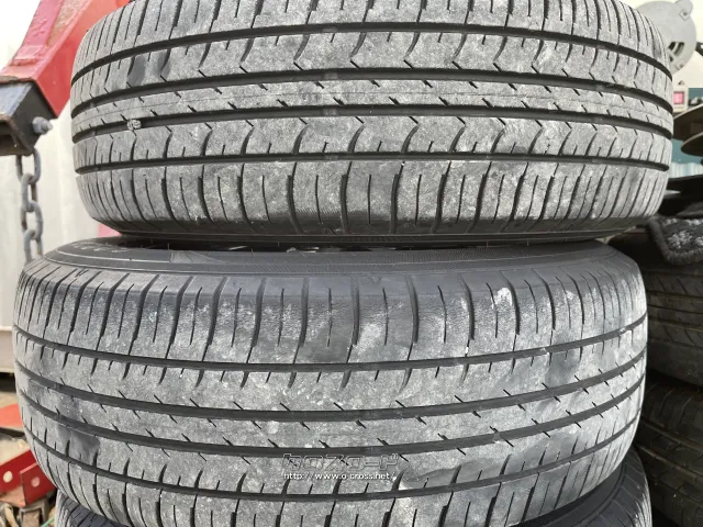 ホイール・タイヤ 15インチ 30プリウス純正 195/165/15 グッドイヤー 中古4本