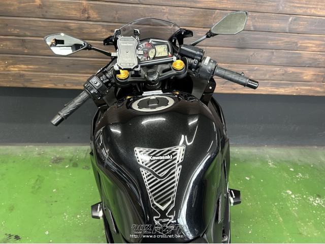 カワサキ ZX25R・2021(R3)初度登録(届出)年・ブラック・249cc