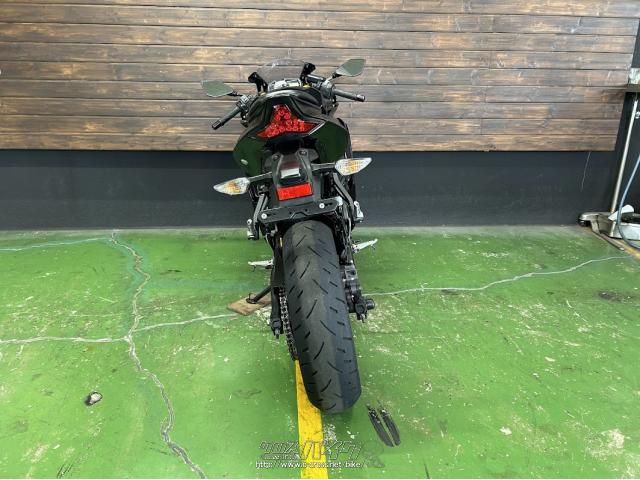 カワサキ ZX25R・2021(R3)初度登録(届出)年・ブラック・249cc