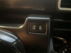 三菱 デリカD：2