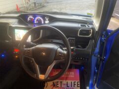 三菱 デリカD：2