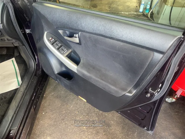 トヨタ プリウス