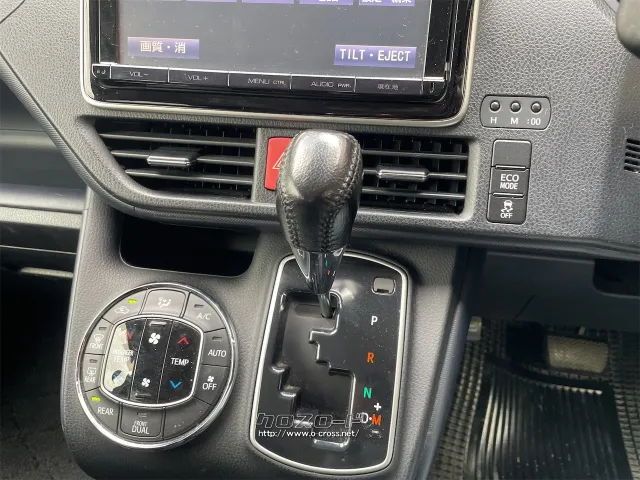 トヨタ ヴォクシー