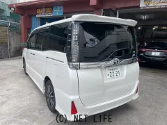 トヨタ ヴォクシー