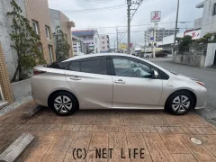 トヨタ プリウス