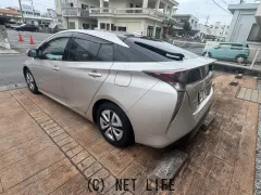 トヨタ プリウス