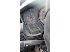 UDトラックス コンドル