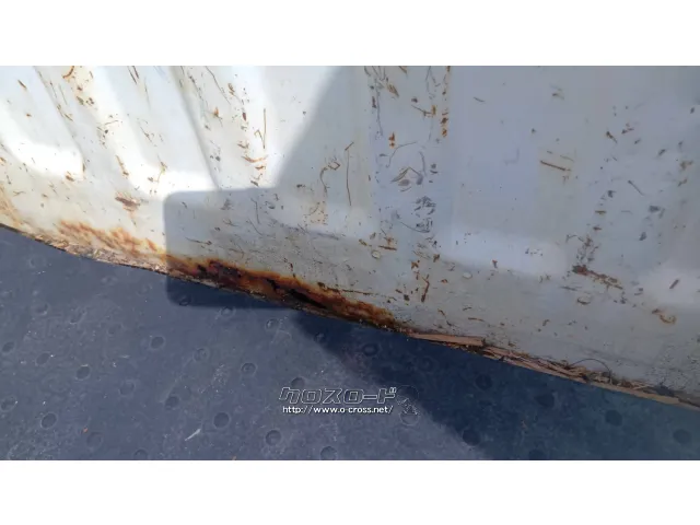 荷台は少し穴開いててしたが見えます 三菱 ミニキャブトラック