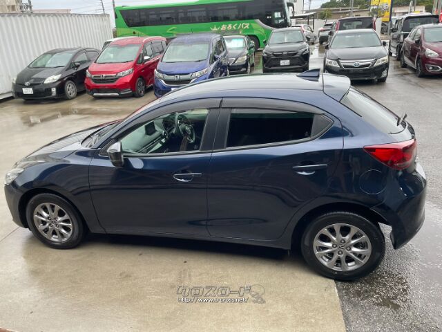 マツダ MAZDA2