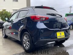 マツダ MAZDA2
