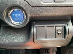 トヨタ カムリハイブリッド